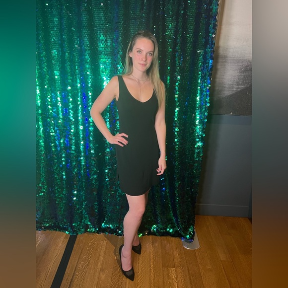 @kenzogracie LIVE SHOW NOTIFICATIONS 📣 women & men’s clothing, beauty, acc - Picture 5 of 6